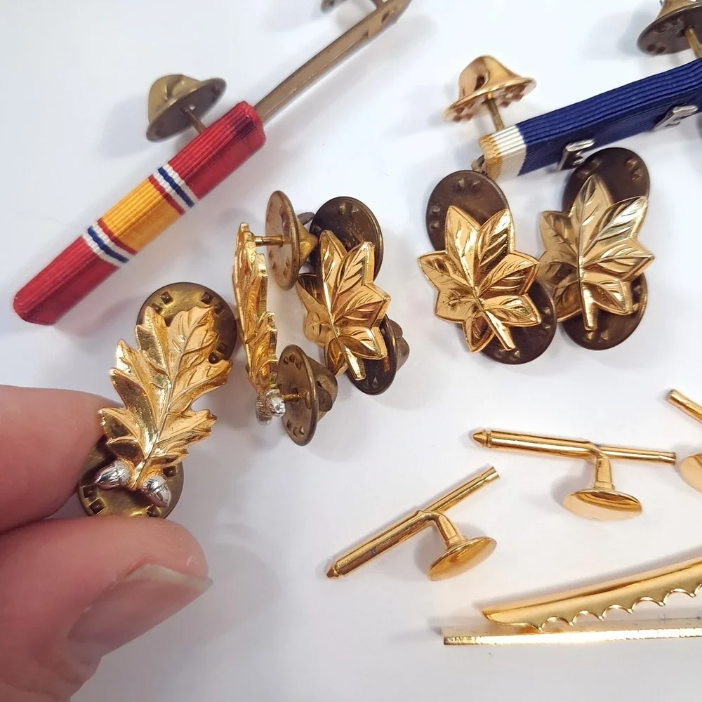 US navy pin set eagle Naval Lieutenant Commander officer rank oak leaf Dental‎